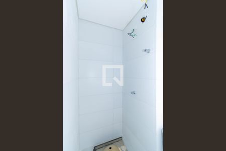 Apartamento à venda com 46m², 2 quartos e 1 vaga Apartamento à venda com 46m², 2 quartos e 1 vagaBanheiro