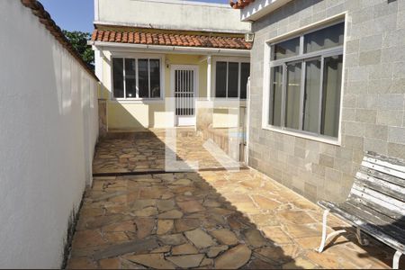 Casa à venda com 120m², 5 quartos e 4 vagasÁrea comum