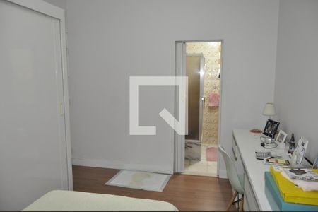 Casa à venda com 120m², 5 quartos e 4 vagasQuarto 2