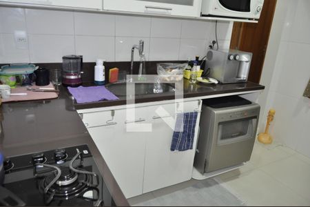 Casa à venda com 120m², 5 quartos e 4 vagasCozinha