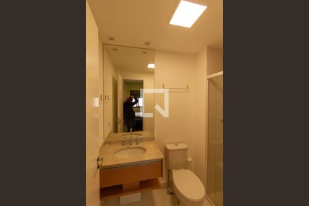 Banheiro de apartamento para alugar com 1 quarto, 28m² em Vila Independência, São Paulo