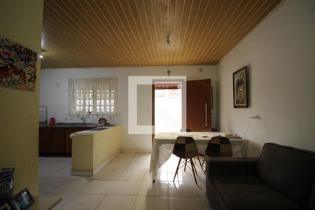 Sala de casa à venda com 2 quartos, 160m² em Jardim Monte Kemel, São Paulo