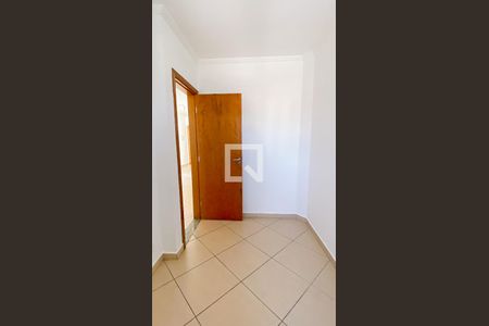 Apartamento para alugar com 92m², 2 quartos e 2 vagasQuarto