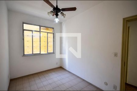 Casa à venda com 290m², 4 quartos e 3 vagas Casa à venda com 290m², 4 quartos e 3 vagasQuarto 1