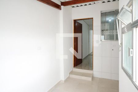 Casa para alugar com 78m², 2 quartos e 1 vagaÁrea de serviço