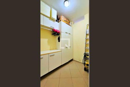 Casa de condomínio à venda com 500m², 6 quartos e 3 vagasÁrea de Serviço