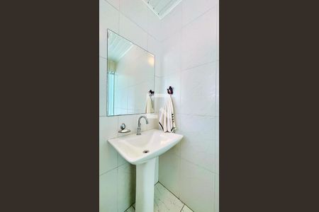 Casa de condomínio à venda com 500m², 6 quartos e 3 vagasQuarto 2