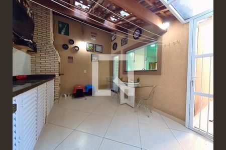 Casa à venda com 146m², 3 quartos e 4 vagasQuintal/Lavanderia