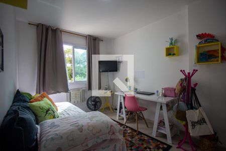 Apartamento à venda com 90m², 3 quartos e 2 vagas Apartamento à venda com 90m², 3 quartos e 2 vagasQuarto