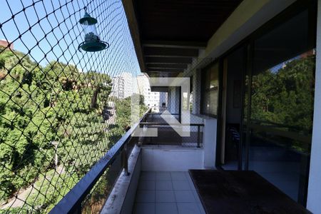 Varanda de apartamento para alugar com 4 quartos, 120m² em Jardim Tejereba, Guarujá