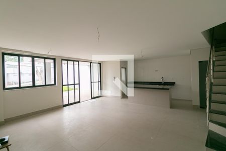 Casa à venda com 3 quartos, 183m² em Vila Cloris, Belo Horizonte