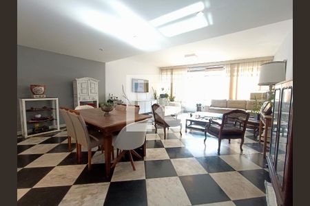 Apartamento à venda com 225m², 4 quartos e 1 vagaSala