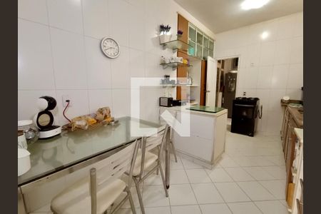 Apartamento à venda com 225m², 4 quartos e 1 vagaCopa / Cozinha
