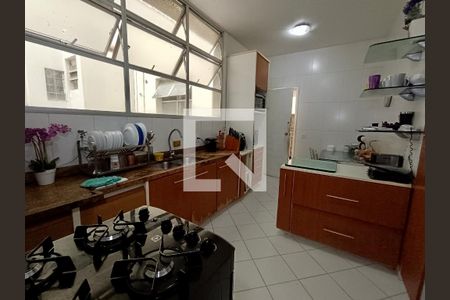 Apartamento à venda com 225m², 4 quartos e 1 vagaCopa / Cozinha