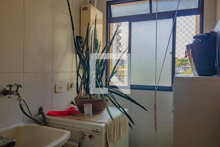 Apartamento à venda com 76m², 3 quartos e 2 vagas Apartamento à venda com 76m², 3 quartos e 2 vagasÁrea de Serviço