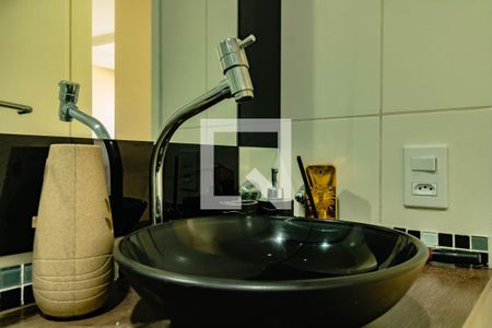 Apartamento à venda com 76m², 3 quartos e 2 vagas Apartamento à venda com 76m², 3 quartos e 2 vagasBanheiro Social