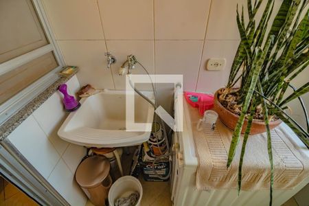 Apartamento à venda com 76m², 3 quartos e 2 vagas Apartamento à venda com 76m², 3 quartos e 2 vagasÁrea de Serviço