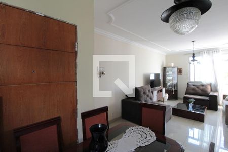Sala de apartamento à venda com 3 quartos, 75m² em Vila Cloris, Belo Horizonte