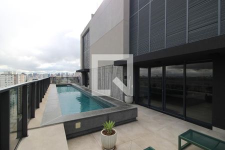 Studio para alugar com 21m², 1 quarto e sem vaga Studio para alugar com 21m², 1 quarto e sem vagaÁrea comum - Piscina