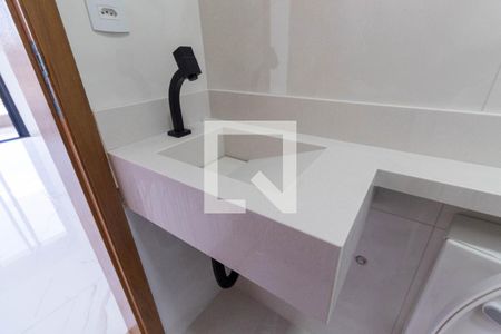 Casa à venda com 220m², 3 quartos e 5 vagasBanheiro da Suíte 3