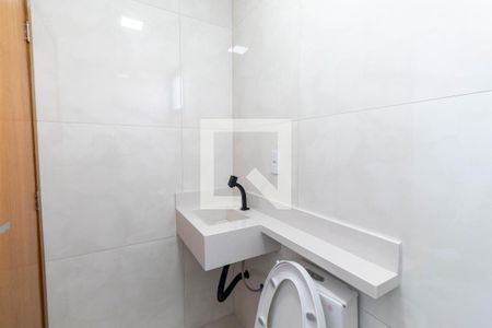 Casa à venda com 220m², 3 quartos e 5 vagasBanheiro da Suíte 1