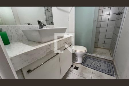Apartamento à venda com 32m², 1 quarto e 1 vaga Apartamento à venda com 32m², 1 quarto e 1 vagaBanheiro da Suíte
