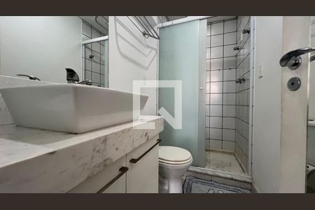 Apartamento à venda com 32m², 1 quarto e 1 vaga Apartamento à venda com 32m², 1 quarto e 1 vagaBanheiro da Suíte