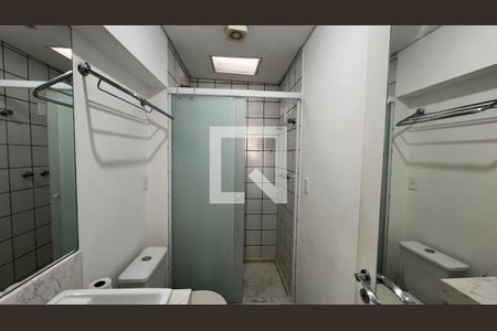 Apartamento à venda com 32m², 1 quarto e 1 vaga Apartamento à venda com 32m², 1 quarto e 1 vagaBanheiro da Suíte