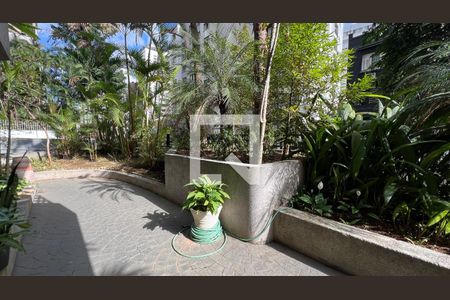 Apartamento à venda com 32m², 1 quarto e 1 vaga Apartamento à venda com 32m², 1 quarto e 1 vagaÁrea comum