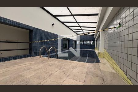 Apartamento à venda com 32m², 1 quarto e 1 vaga Apartamento à venda com 32m², 1 quarto e 1 vagaPiscina Coberta