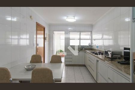 Apartamento à venda com 102m², 2 quartos e 1 vaga