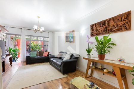 Casa à venda com 3 quartos, 112m² em Vila Madalena, São Paulo