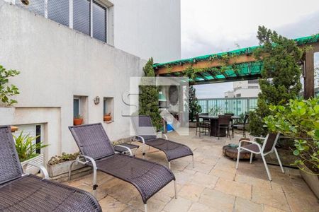 Apartamento à venda com 640m², 3 quartos e 4 vagas