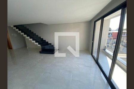 Casa à venda com 214m², 3 quartos e 4 vagas
