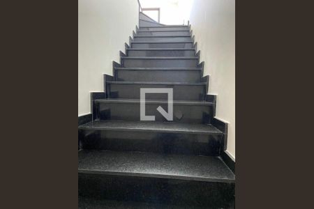 Casa à venda com 214m², 3 quartos e 4 vagas