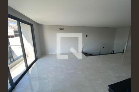 Casa à venda com 214m², 3 quartos e 4 vagas