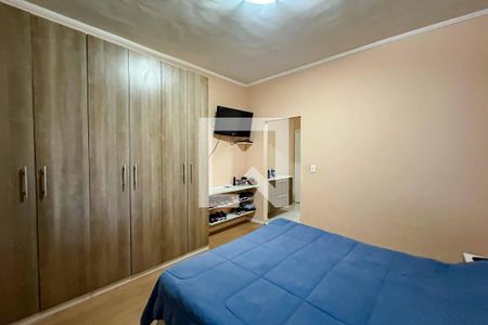 Casa à venda com 150m², 4 quartos e 4 vagas Casa à venda com 150m², 4 quartos e 4 vagasQuarto