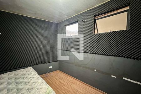 Casa à venda com 150m², 4 quartos e 4 vagas Casa à venda com 150m², 4 quartos e 4 vagasQuarto