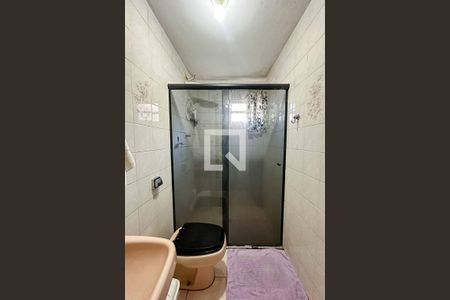 Banheiro de casa à venda com 4 quartos, 150m² em Jardim Carlu, São Paulo