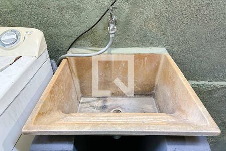 Casa à venda com 150m², 4 quartos e 4 vagas Casa à venda com 150m², 4 quartos e 4 vagasÁrea de serviço