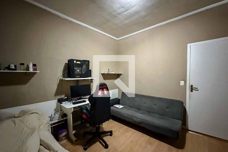 Casa à venda com 150m², 4 quartos e 4 vagas Casa à venda com 150m², 4 quartos e 4 vagasQuarto