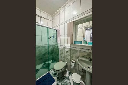 Casa à venda com 150m², 4 quartos e 4 vagas Casa à venda com 150m², 4 quartos e 4 vagasBanheiro