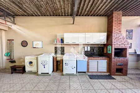 Casa à venda com 150m², 4 quartos e 4 vagas Casa à venda com 150m², 4 quartos e 4 vagasÁrea de serviço