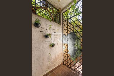 Casa à venda com 230m², 3 quartos e 2 vagas