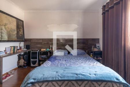 Casa à venda com 230m², 3 quartos e 2 vagas