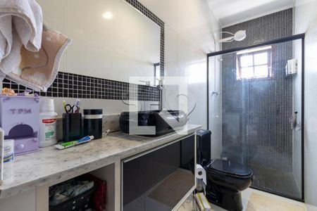 Casa à venda com 230m², 3 quartos e 2 vagas