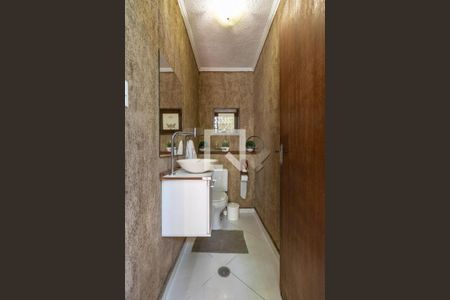 Casa à venda com 230m², 3 quartos e 2 vagas