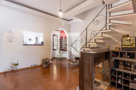 Casa à venda com 230m², 3 quartos e 2 vagas