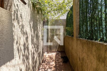 Casa à venda com 230m², 3 quartos e 2 vagas