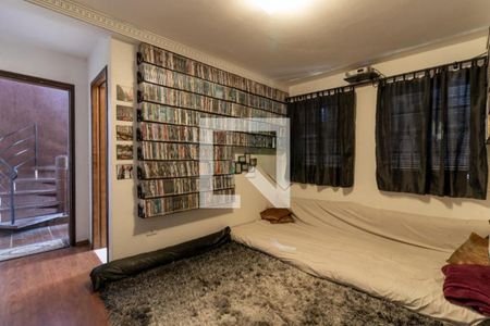 Casa à venda com 230m², 3 quartos e 2 vagas